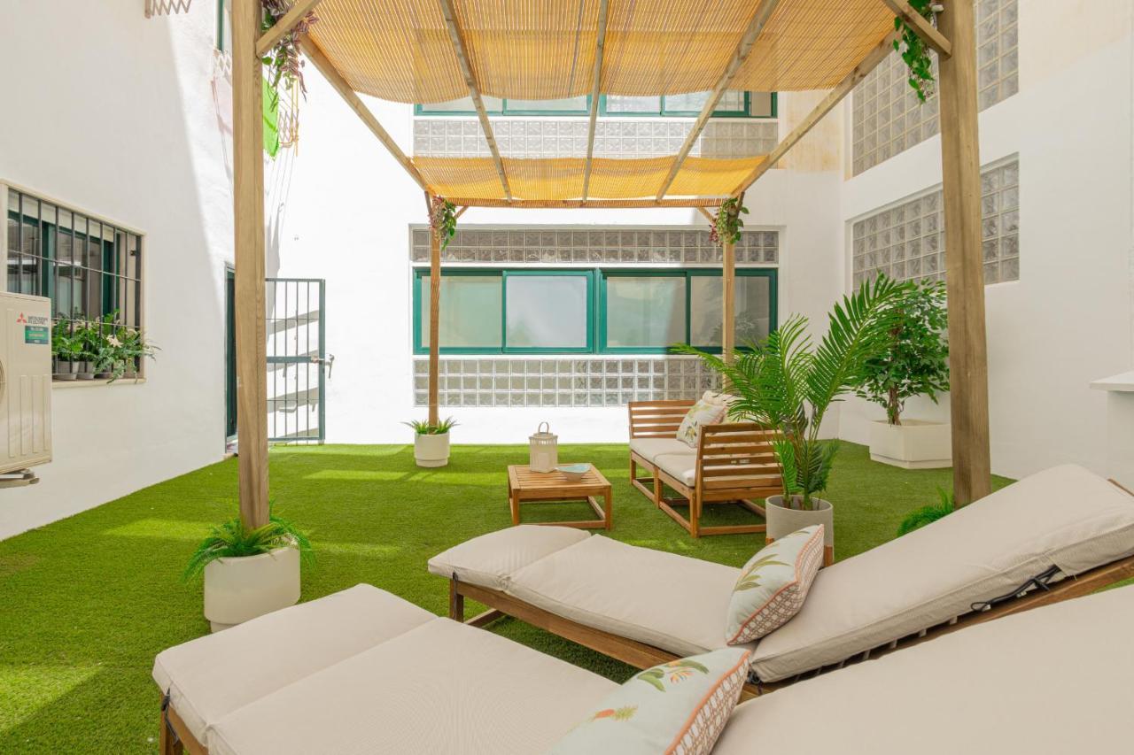 C30 Deluxe Studio With Terrace Into Cathedral Square Lägenhet Málaga Exteriör bild