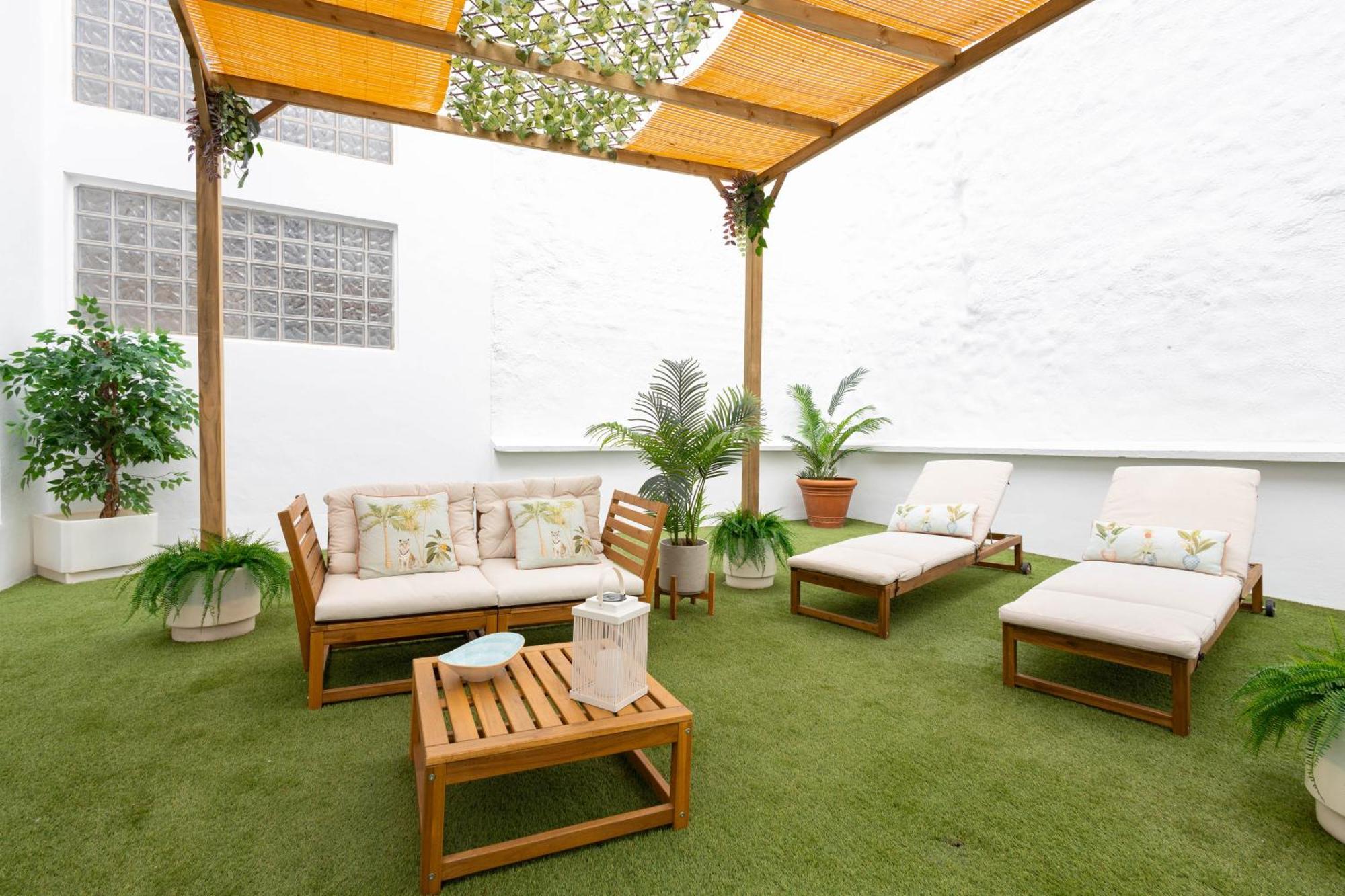 C30 Deluxe Studio With Terrace Into Cathedral Square Lägenhet Málaga Exteriör bild