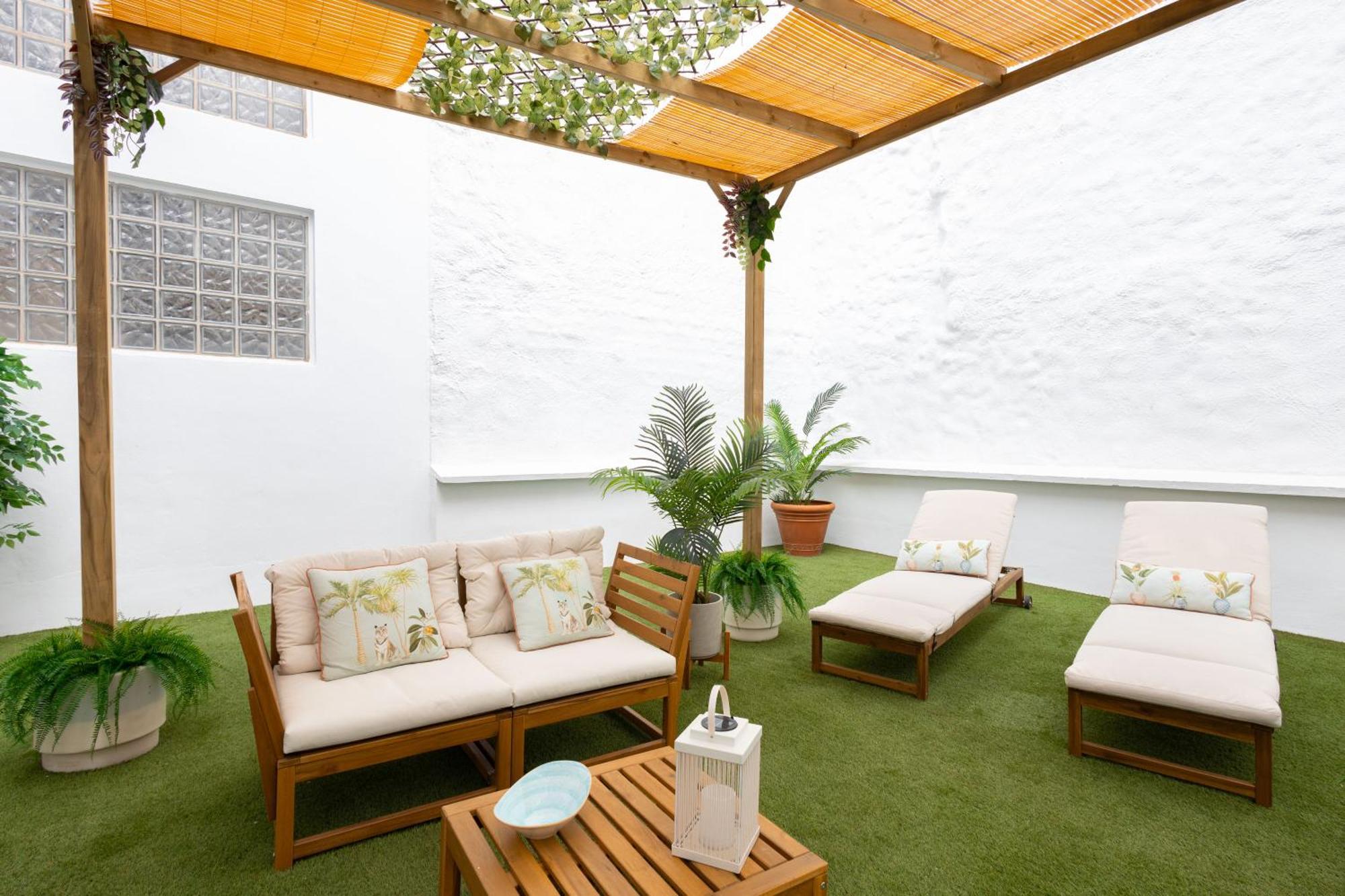 C30 Deluxe Studio With Terrace Into Cathedral Square Lägenhet Málaga Exteriör bild